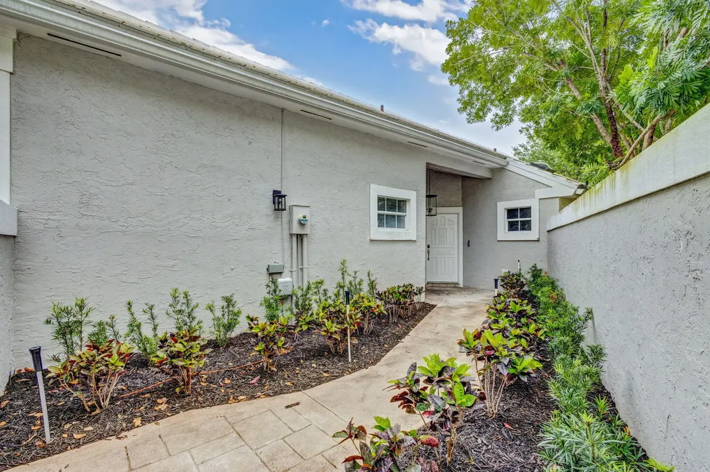7 Wyndham Lane Palm Beach Gardens FL 33418