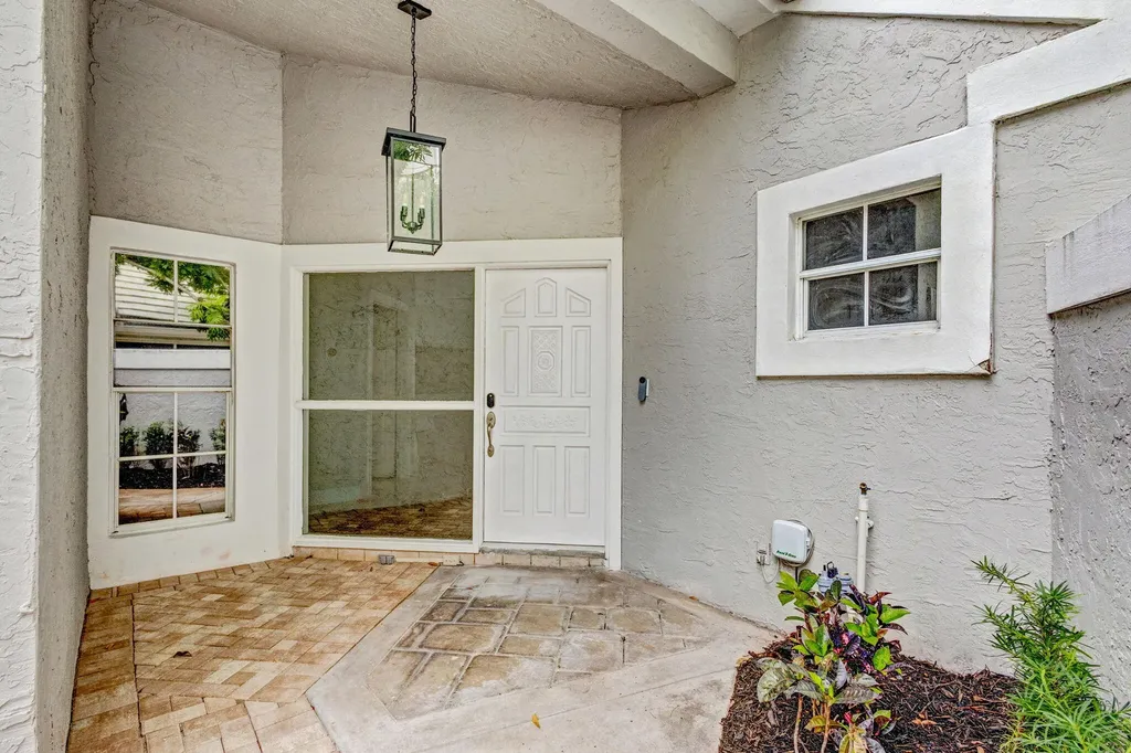 7 Wyndham Lane Palm Beach Gardens FL 33418