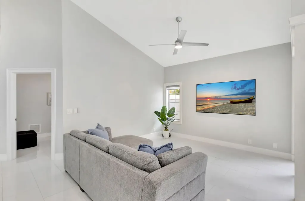 7 Wyndham Lane Palm Beach Gardens FL 33418