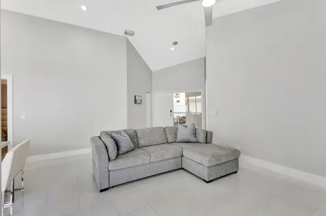 7 Wyndham Lane Palm Beach Gardens FL 33418
