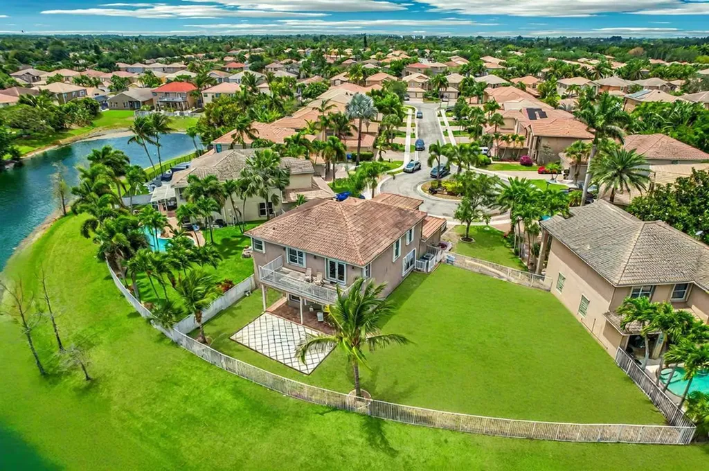 5000 Cobalt Court Greenacres FL 33463