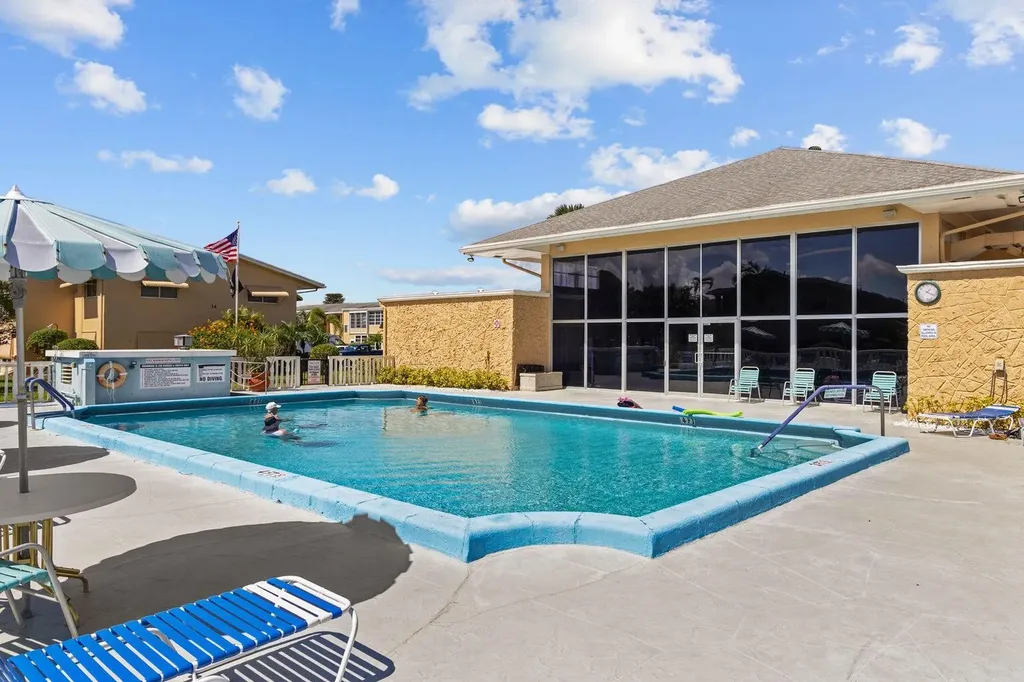 2223 NE 1st Court Boynton Beach FL 33435