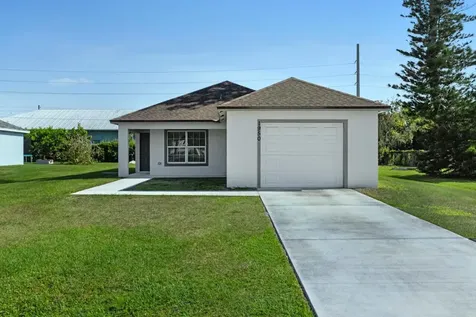 1950 SE Gena Road Port St Lucie FL 34952