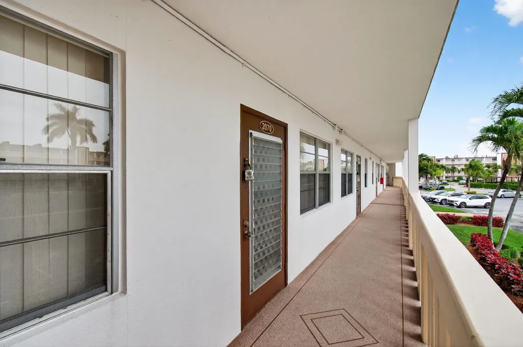 2070 Guildford D Boca Raton FL 33434
