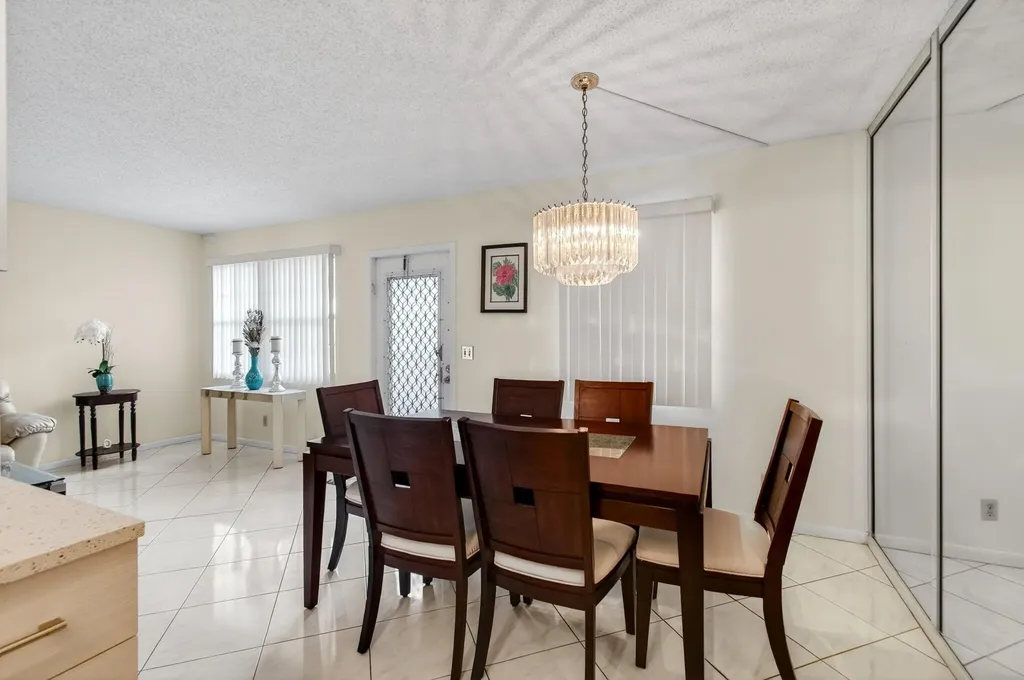 2070 Guildford D Boca Raton FL 33434