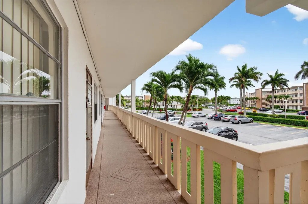 2070 Guildford D Boca Raton FL 33434