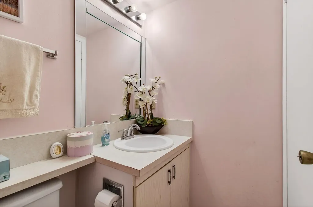 2070 Guildford D Boca Raton FL 33434