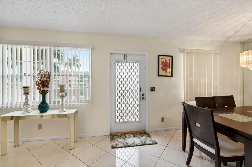 2070 Guildford D Boca Raton FL 33434