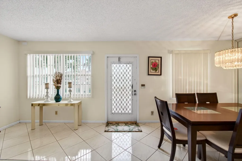 2070 Guildford D Boca Raton FL 33434