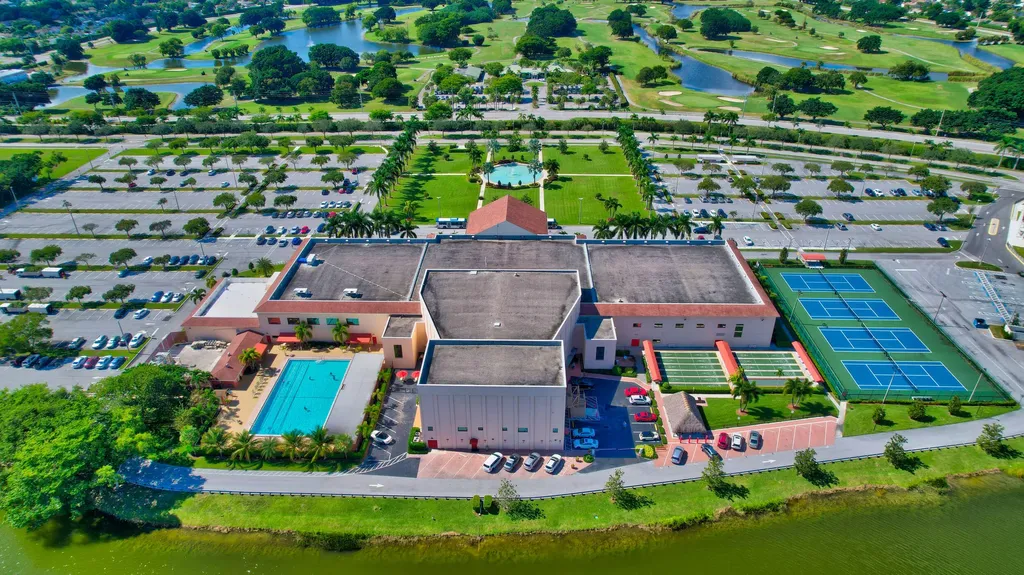 2070 Guildford D Boca Raton FL 33434