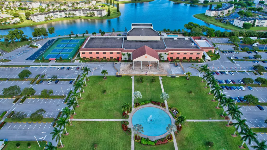 2070 Guildford D Boca Raton FL 33434