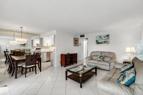 2070 Guildford D Boca Raton FL 33434