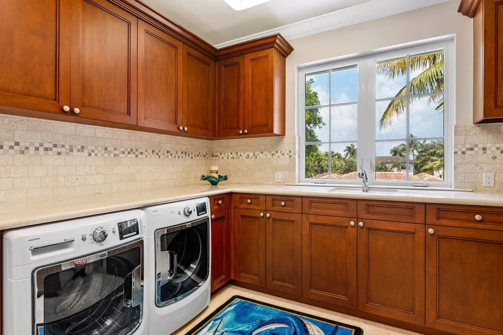 960 Dogwood Drive Delray Beach FL 33483