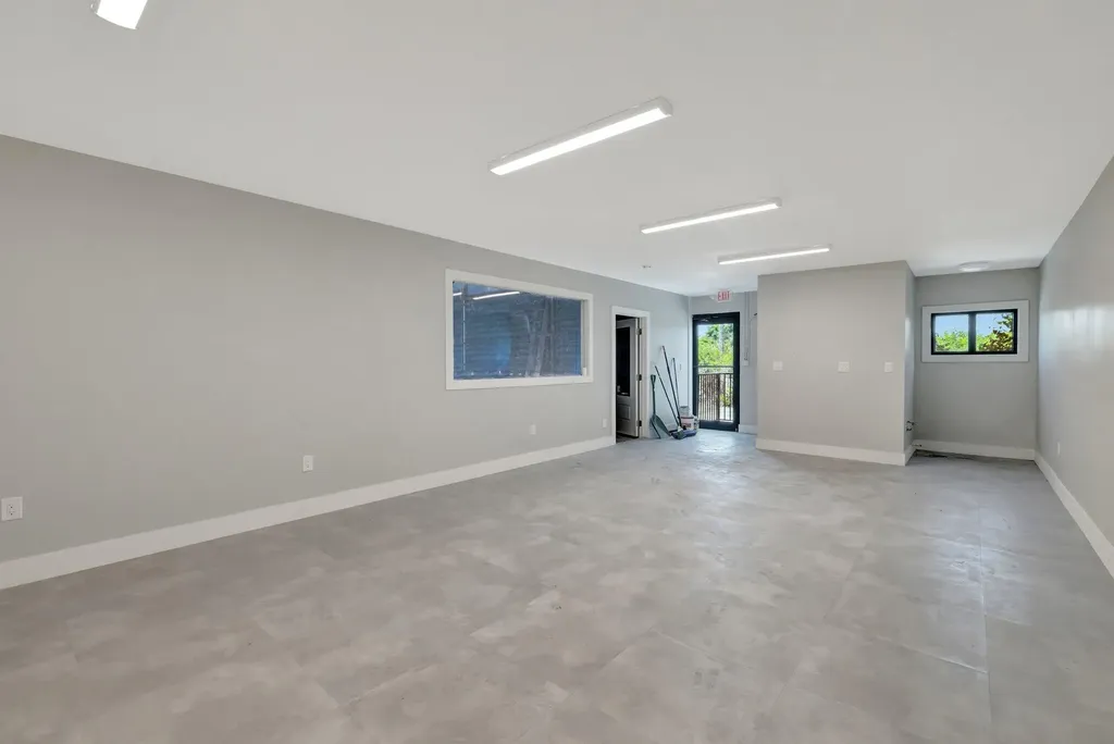 3490 Oleander Avenue Fort Pierce FL 34982