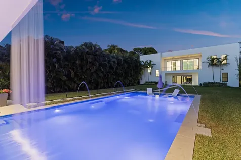 1544 SE Saint Lucie Boulevard Stuart FL 34996