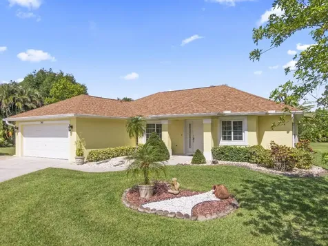 541 SW Saturn Court Port St Lucie FL 34953
