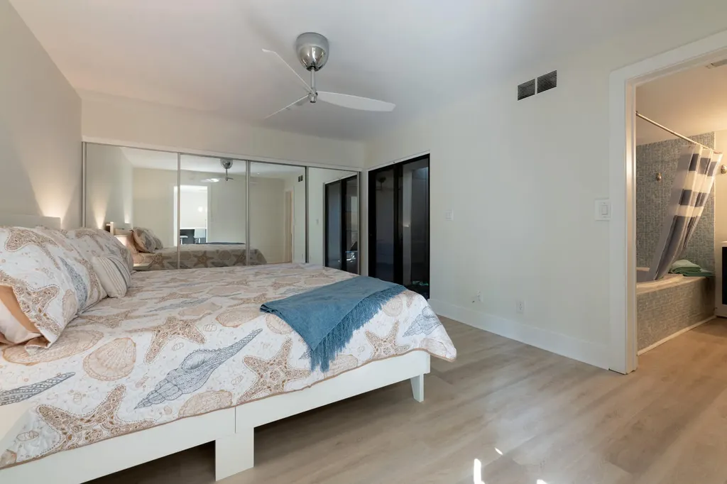 1605 Us-1 Jupiter FL 33477