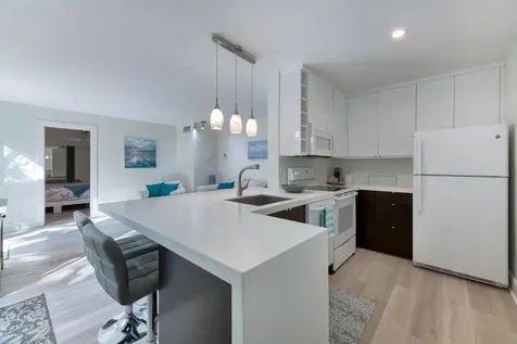 1605 Us-1 Jupiter FL 33477