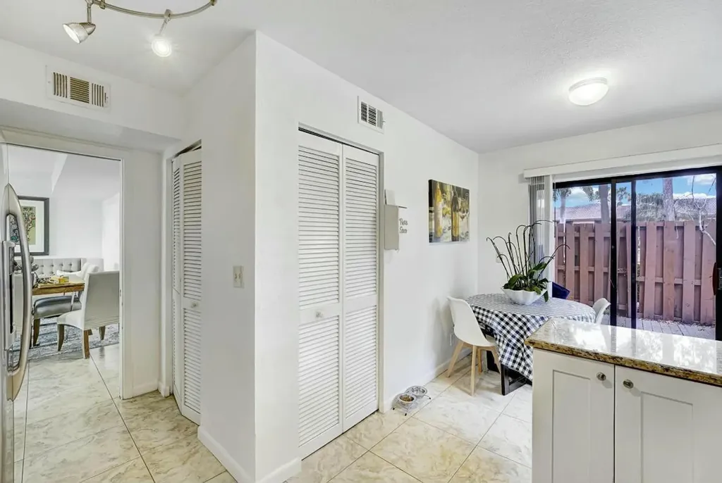 5337 Fountains Drive S Lake Worth FL 33467
