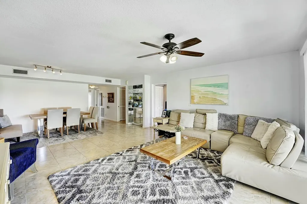 5337 Fountains Drive S Lake Worth FL 33467