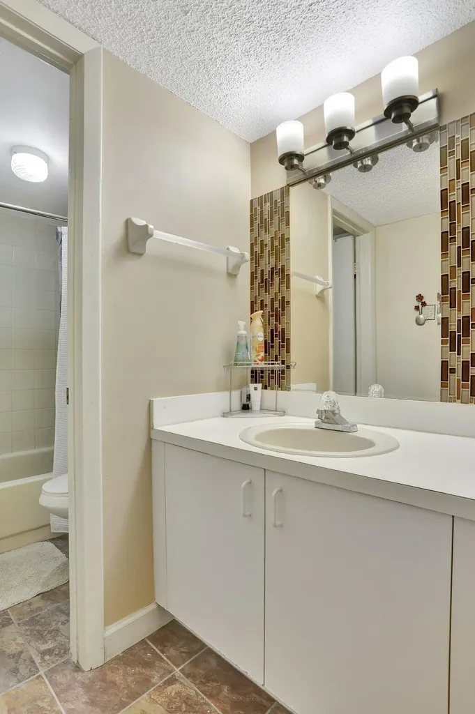 7451 NW 1600 NW 5th Street Plantation FL 33313