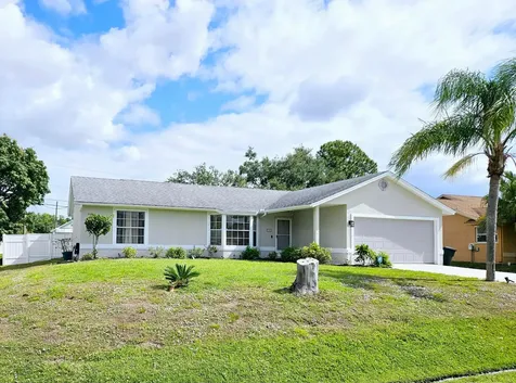 4490 NW Albion Avenue Port St Lucie FL 34983