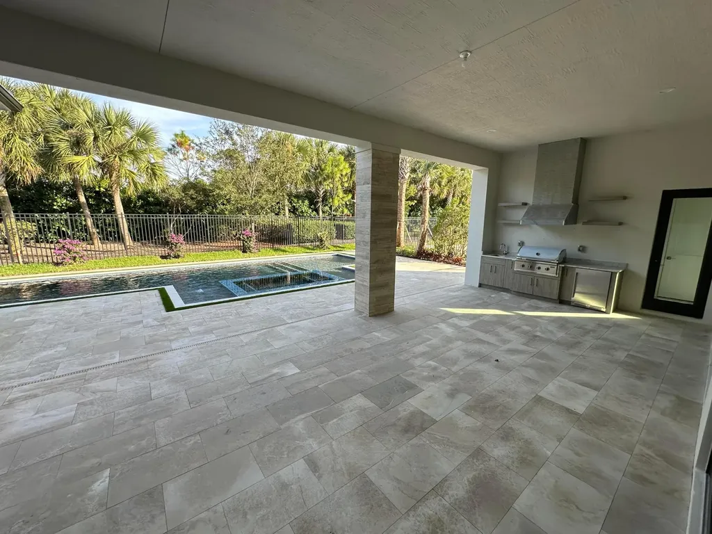 9180 Coral Isle Circle Palm Beach Gardens FL 33412
