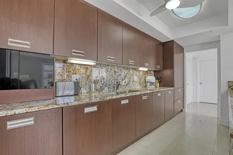 150 Bradley Place Palm Beach FL 33480