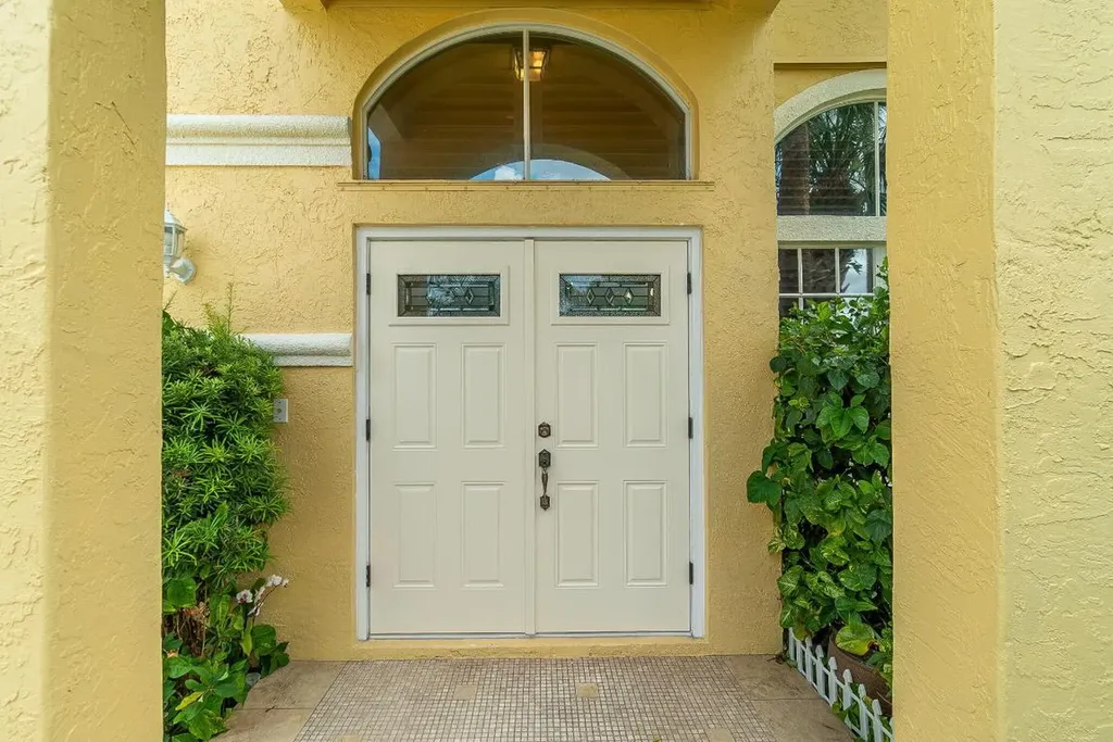 6073 Branchwood Drive Lake Worth FL 33467