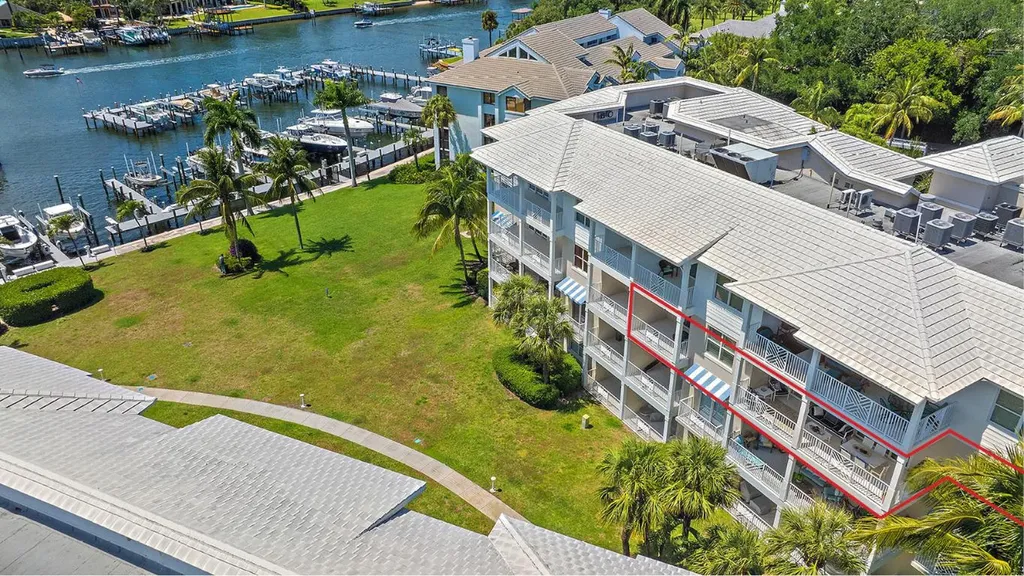 432 Bay Colony Drive N Juno Beach FL 33408