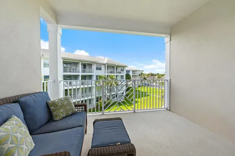 432 Bay Colony Drive N Juno Beach FL 33408