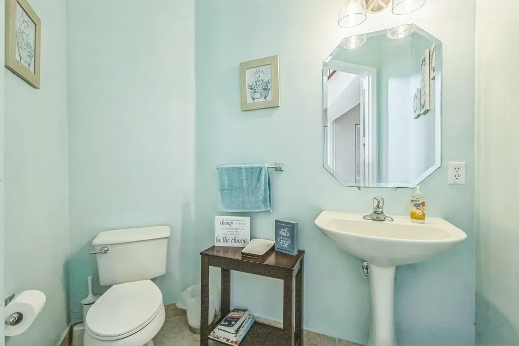 694 Cresta Circle West Palm Beach FL 33413