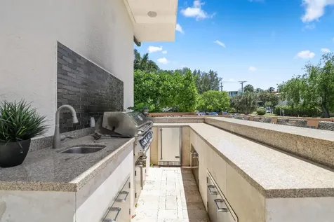 1030 Rhodes Villa Avenue Delray Beach FL 33483