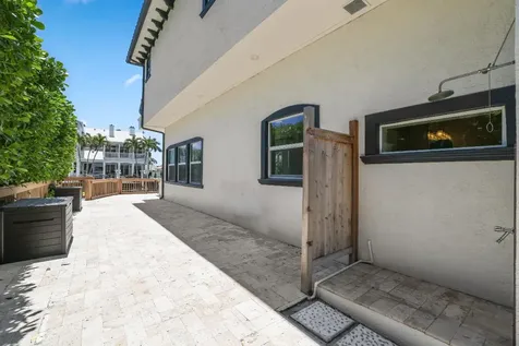 1030 Rhodes Villa Avenue Delray Beach FL 33483