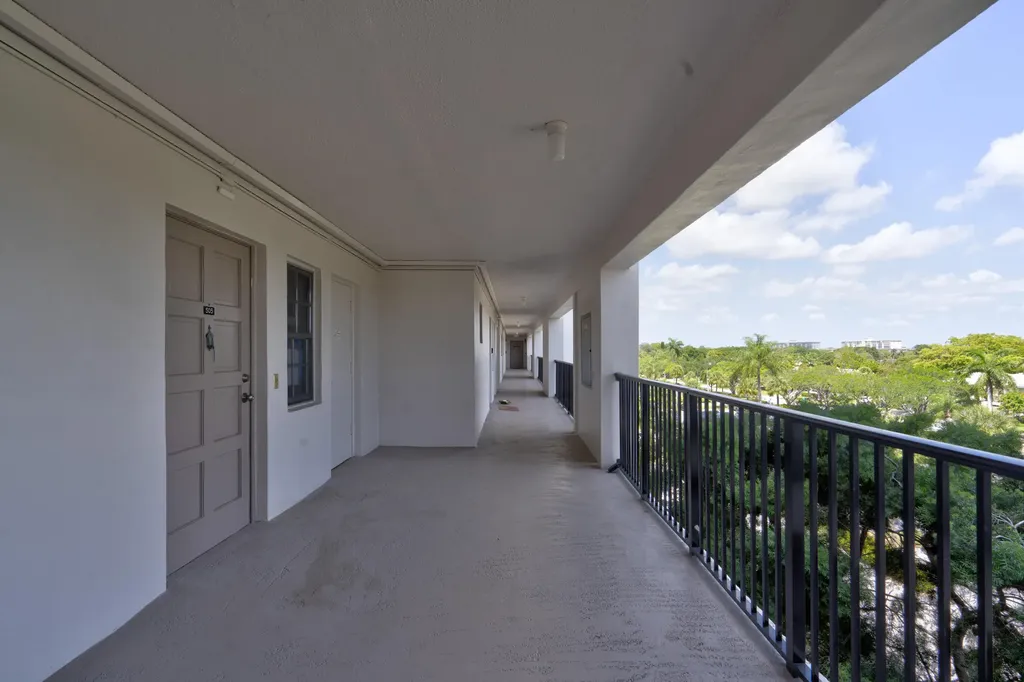 3050 N Palm Aire Drive Pompano Beach FL 33069