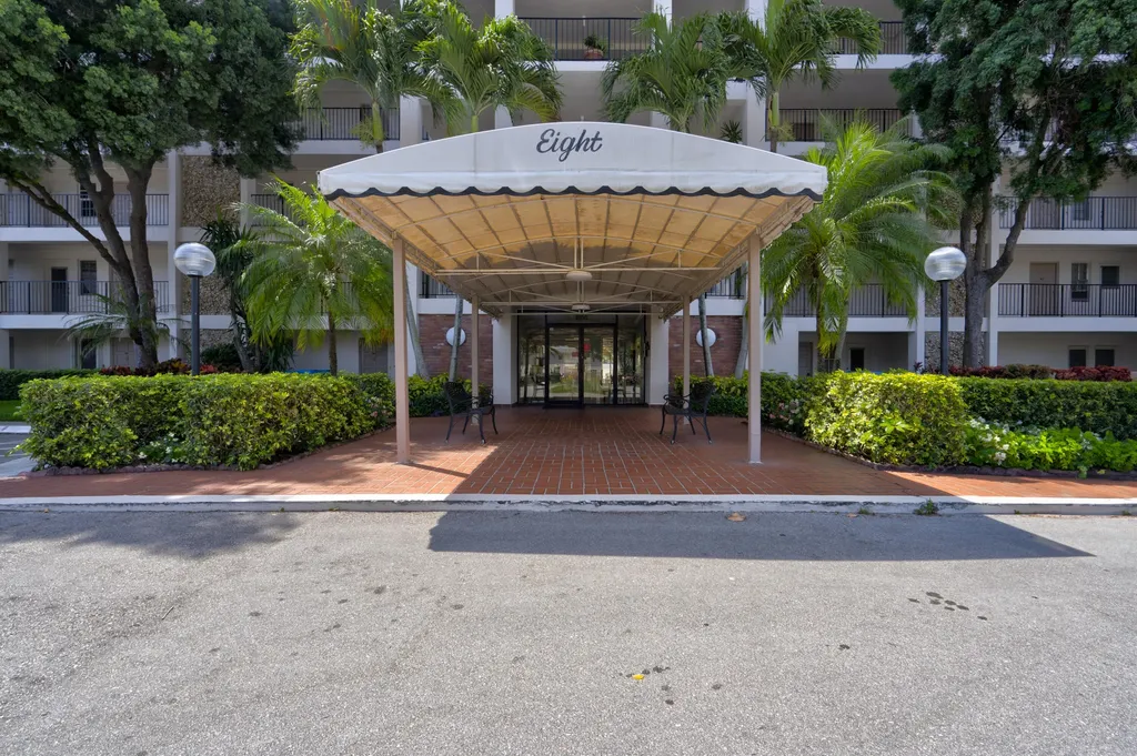 3050 N Palm Aire Drive Pompano Beach FL 33069