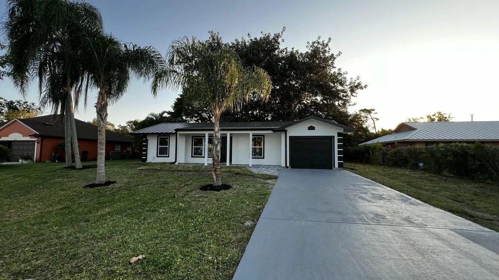 1834 SE Bowie Street Port St Lucie FL 34952
