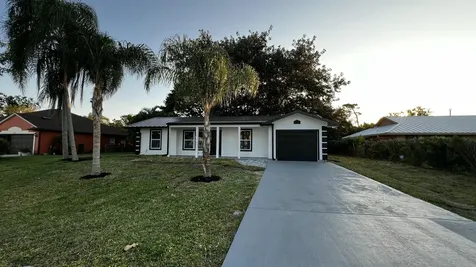 1834 SE Bowie Street Port St Lucie FL 34952