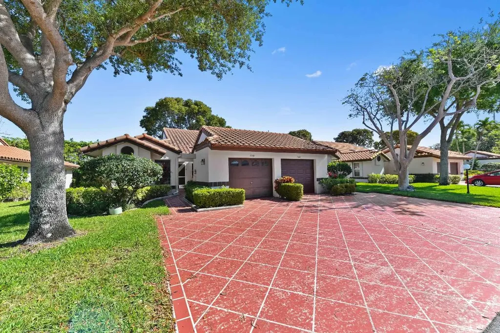6040 Waldwick Circle Delray Beach FL 33484