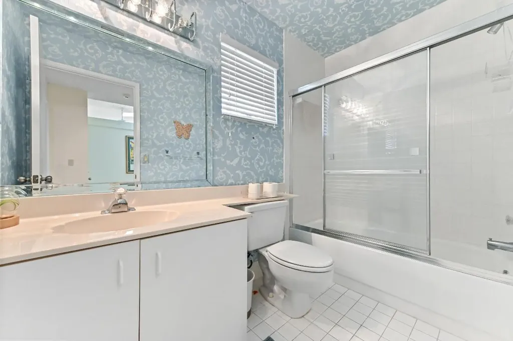 6040 Waldwick Circle Delray Beach FL 33484