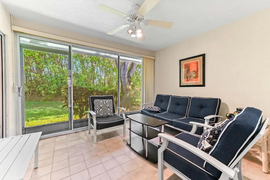 6040 Waldwick Circle Delray Beach FL 33484