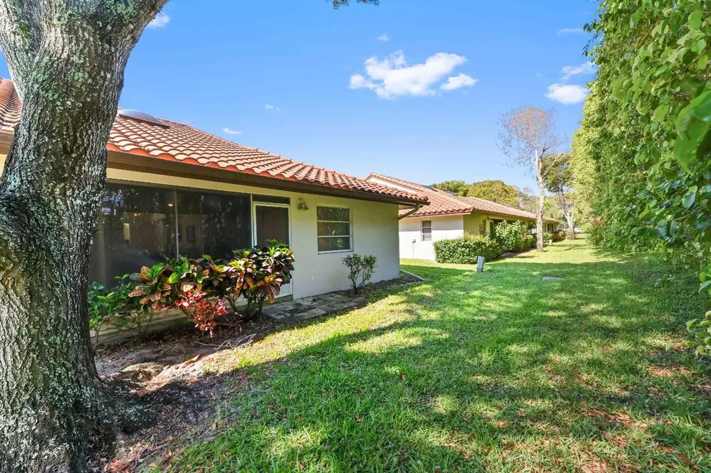6040 Waldwick Circle Delray Beach FL 33484