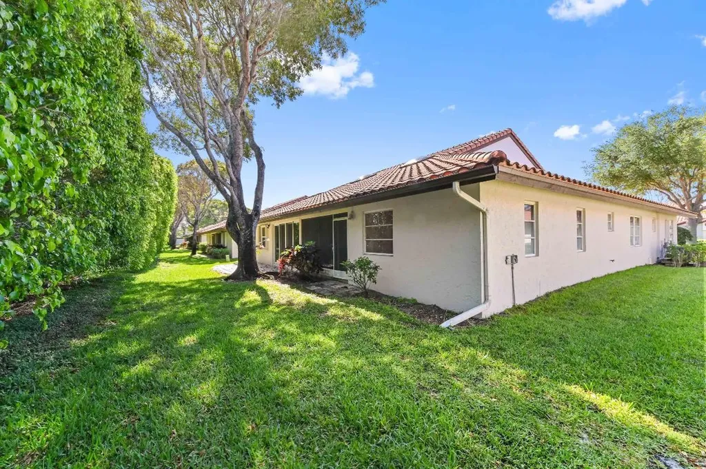 6040 Waldwick Circle Delray Beach FL 33484