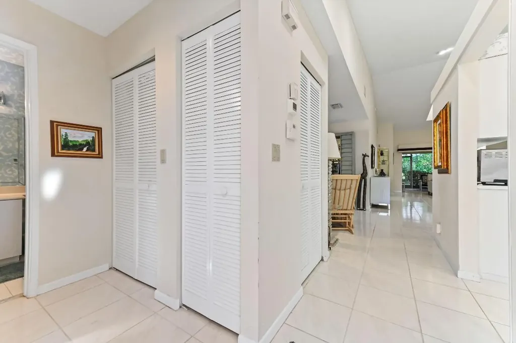 6040 Waldwick Circle Delray Beach FL 33484