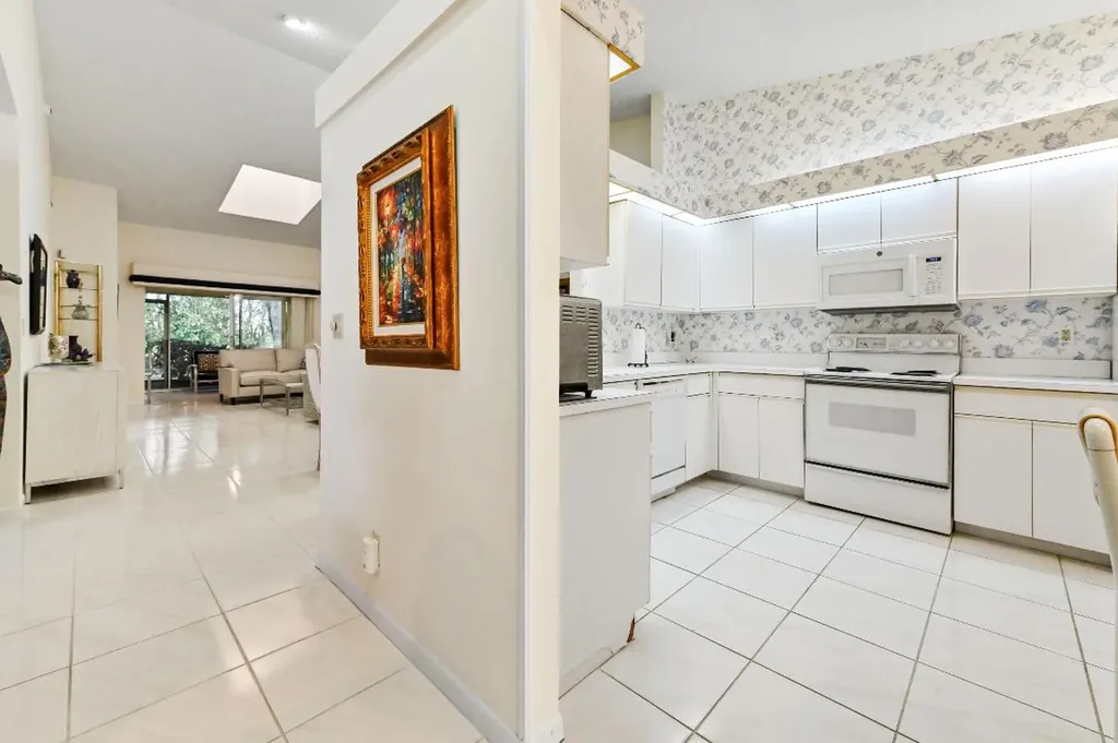 6040 Waldwick Circle Delray Beach FL 33484