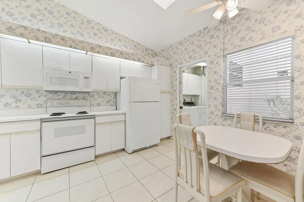 6040 Waldwick Circle Delray Beach FL 33484