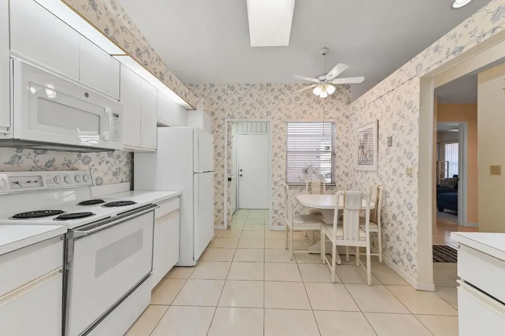 6040 Waldwick Circle Delray Beach FL 33484
