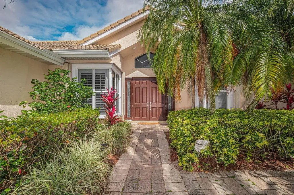 1736 SW Mockingbird Drive Port St Lucie FL 34986