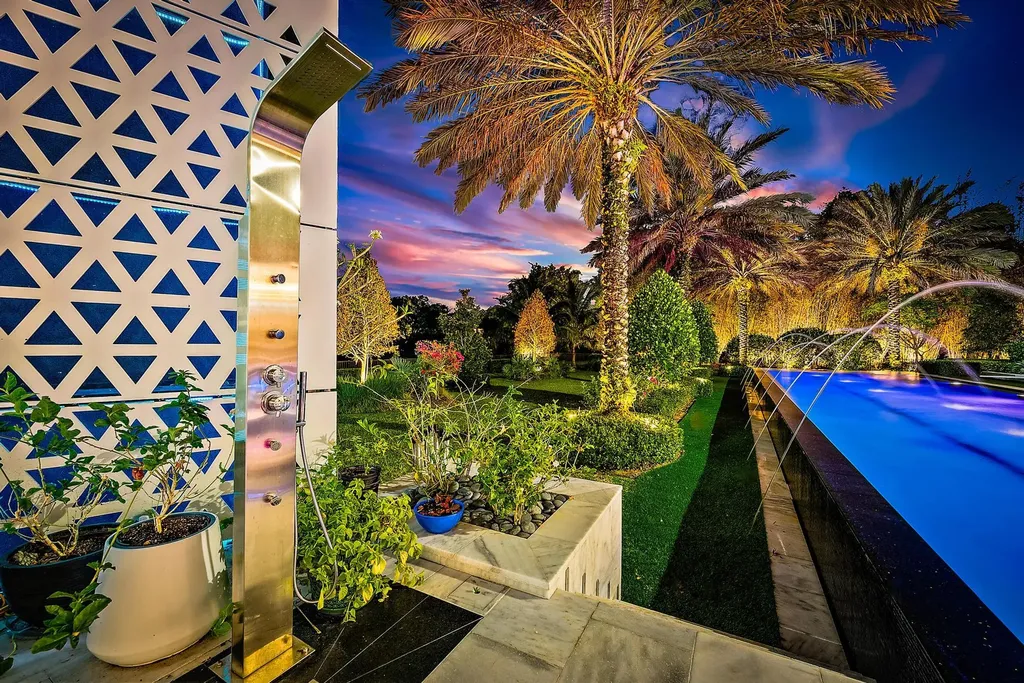 8119 Man O War Road Palm Beach Gardens FL 33418
