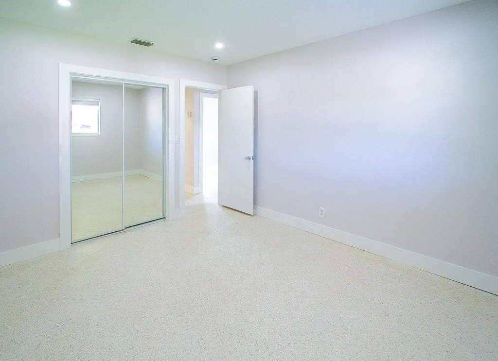 214 SW 3rd Street Boca Raton FL 33432
